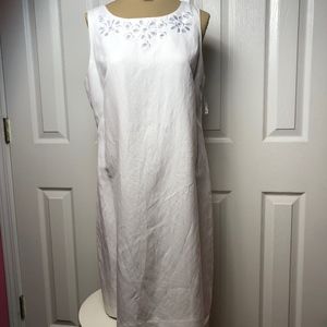 BRAND NEW * New Directions White Sleeveless Dress